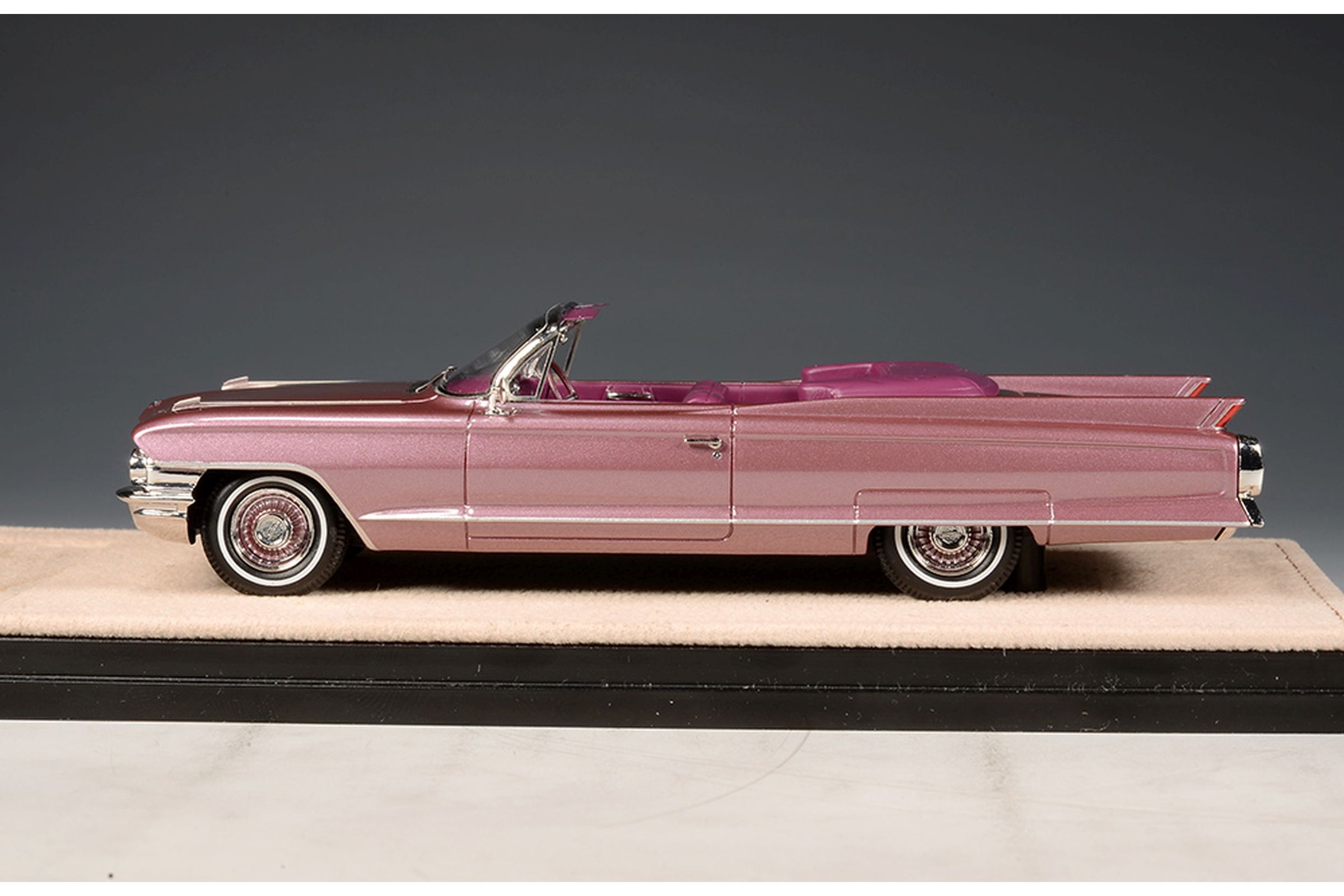 1962 Cadillac 62 Cabriolet (open roof) - heather poly 1:43