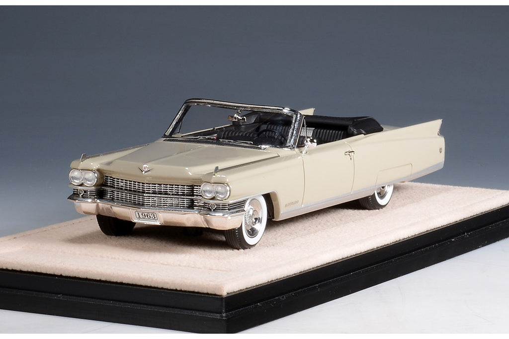 1963 Cadillac Eldorado Biarritz (open roof) - Bahama Sand 1:43