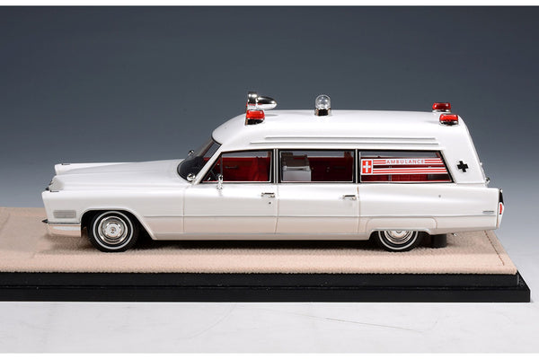 1968 Cadillac Miller-Meteor Ambulance - white 1:43