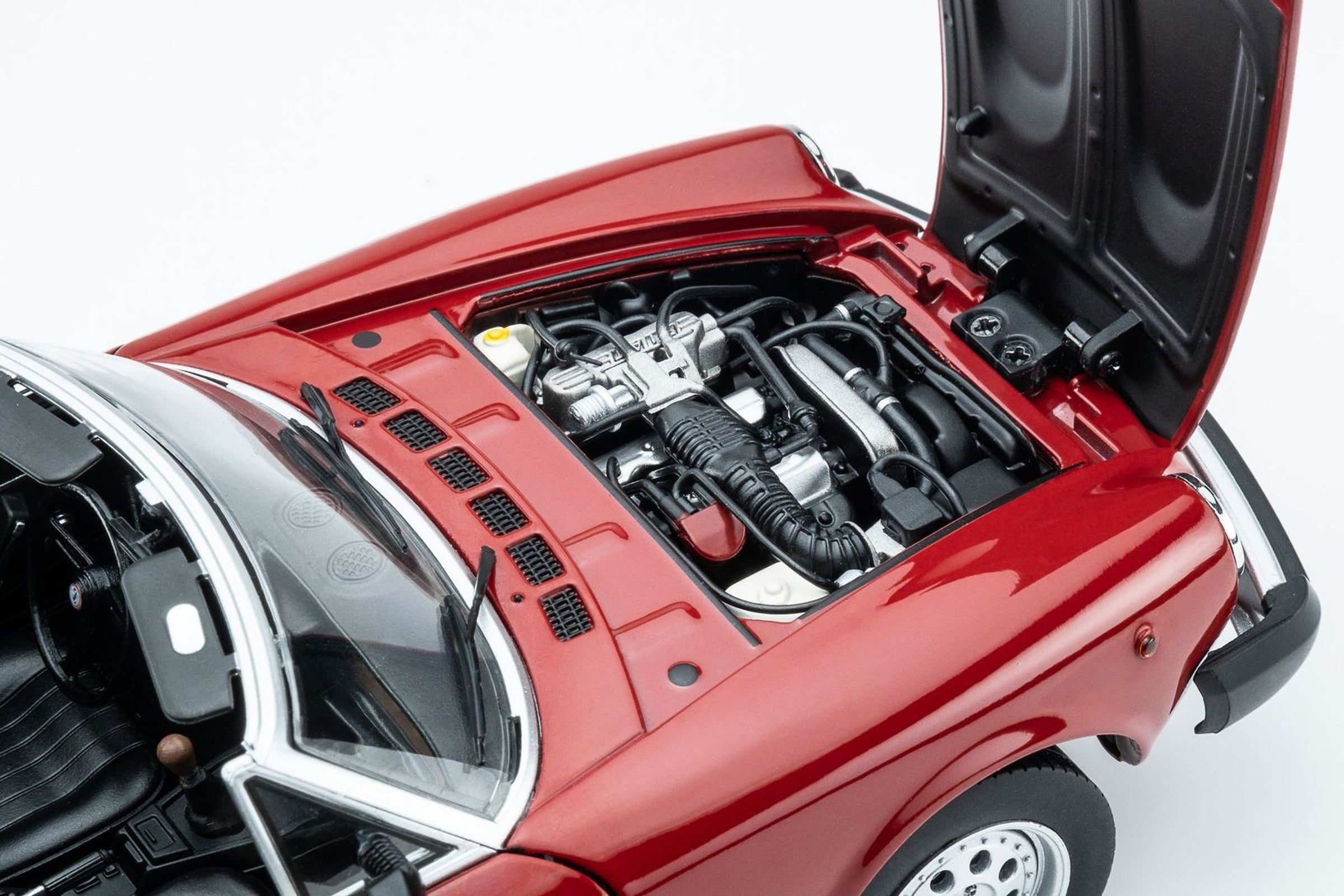 Pininfarina Spidereuropa 1982 - rosso 1:18 – Thomas Langejürgen