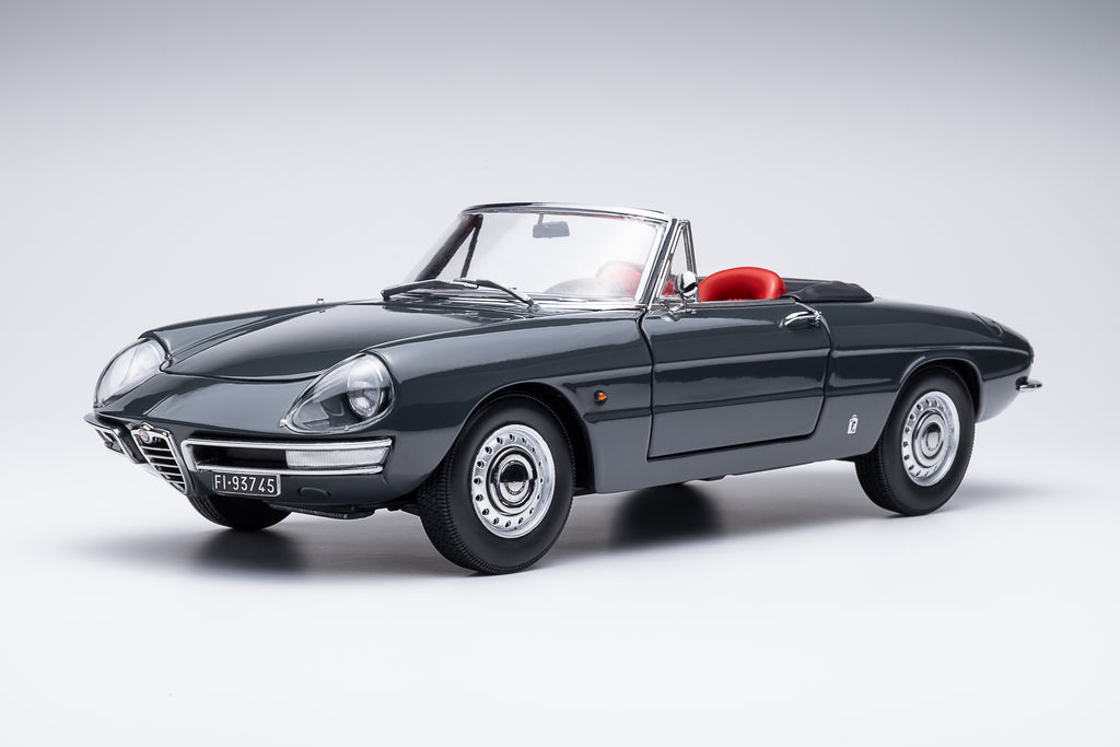 Alfa Romeo 1600 Duetto Spider 1966 - graphite 1:18 – Thomas