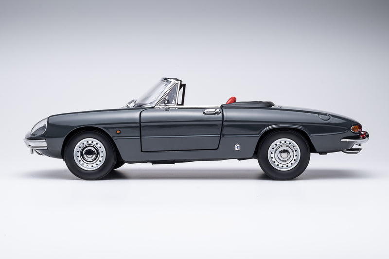 Alfa Romeo 1600 Duetto Spider graphite 1:18