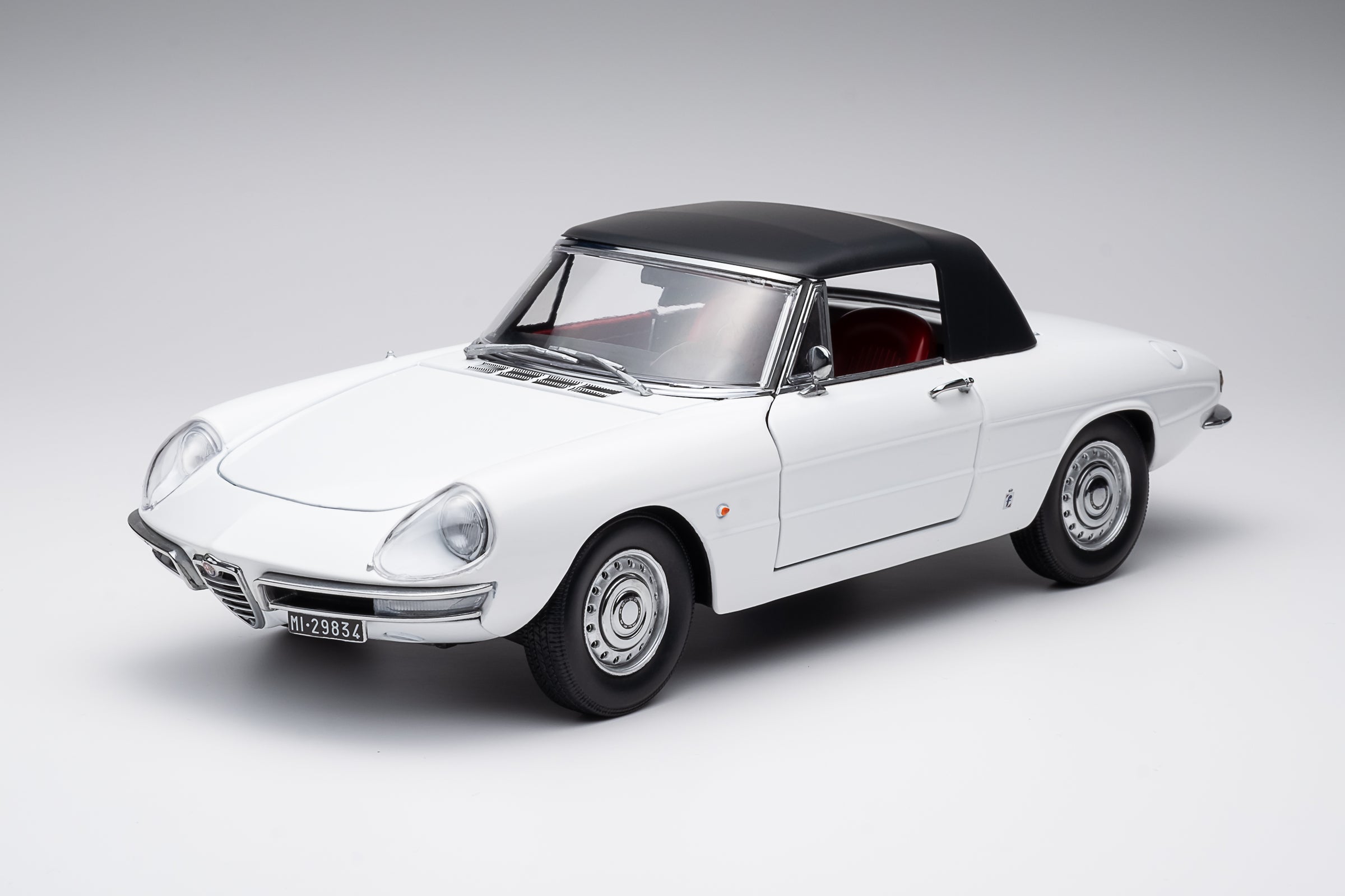 AUTOart Alfa Romeo 1600 Duetto ホワイト alfa_weiss-17_2400x.jpg?v=