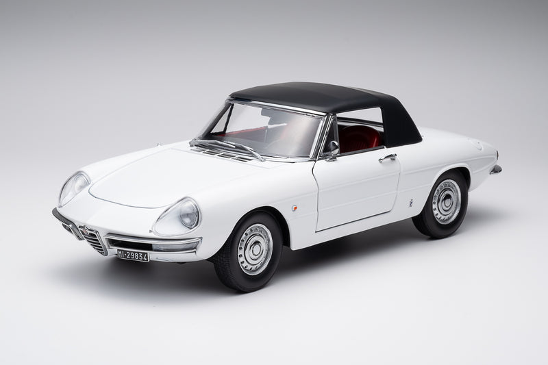 Alfa Romeo 1600 Duetto Spider 1966 - white 1:18