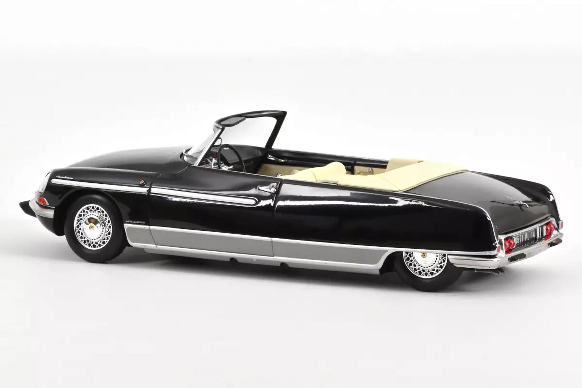 Citroën DS 21 Palm Beach 1968 - Black 1:18 – Thomas Langejürgen