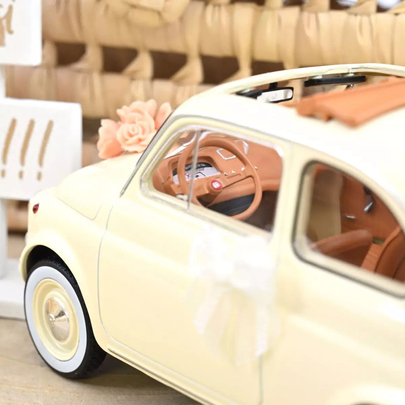 Fiat 500 L 1968 - ivory (the ideal wedding present) 1:18