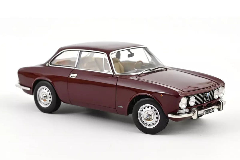 Alfa Romeo 2000 GTV 1973 - red 1:18