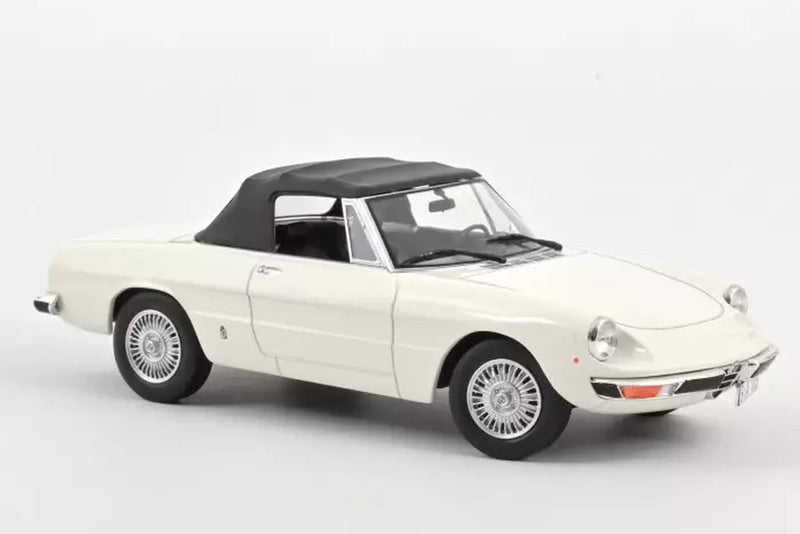 Alfa Romeo 2000 Spider 1978 white - 1:18