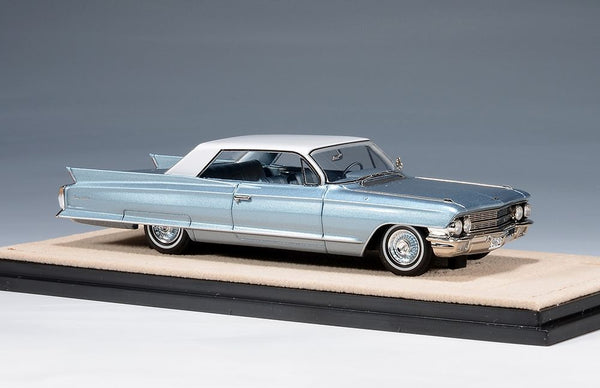 1962 Cadillac Coupe de Ville - Newport Blue Metallic (white roof) 1:43
