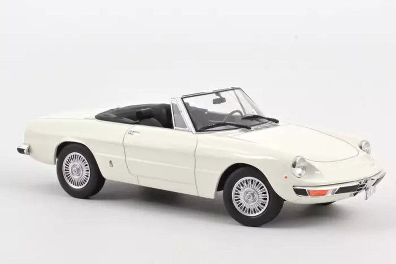 Alfa Romeo 2000 Spider 1978 white - 1:18