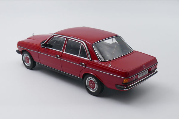 Mercedes-Benz 200 1982 - red 1:18