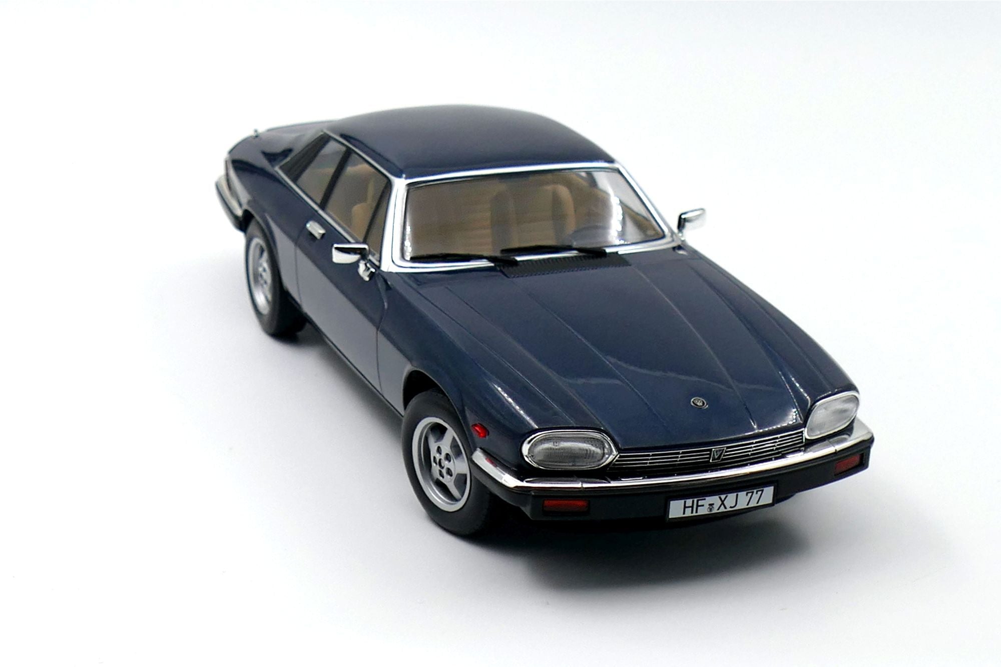 Jaguar XJ-S Coupe 1982 - blue metallic 1:18 – Thomas Langejürgen
