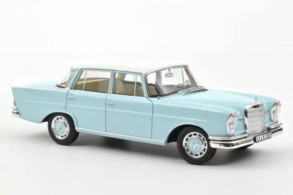 Mercedes-Benz 220 S 1965  - light blue 1:18