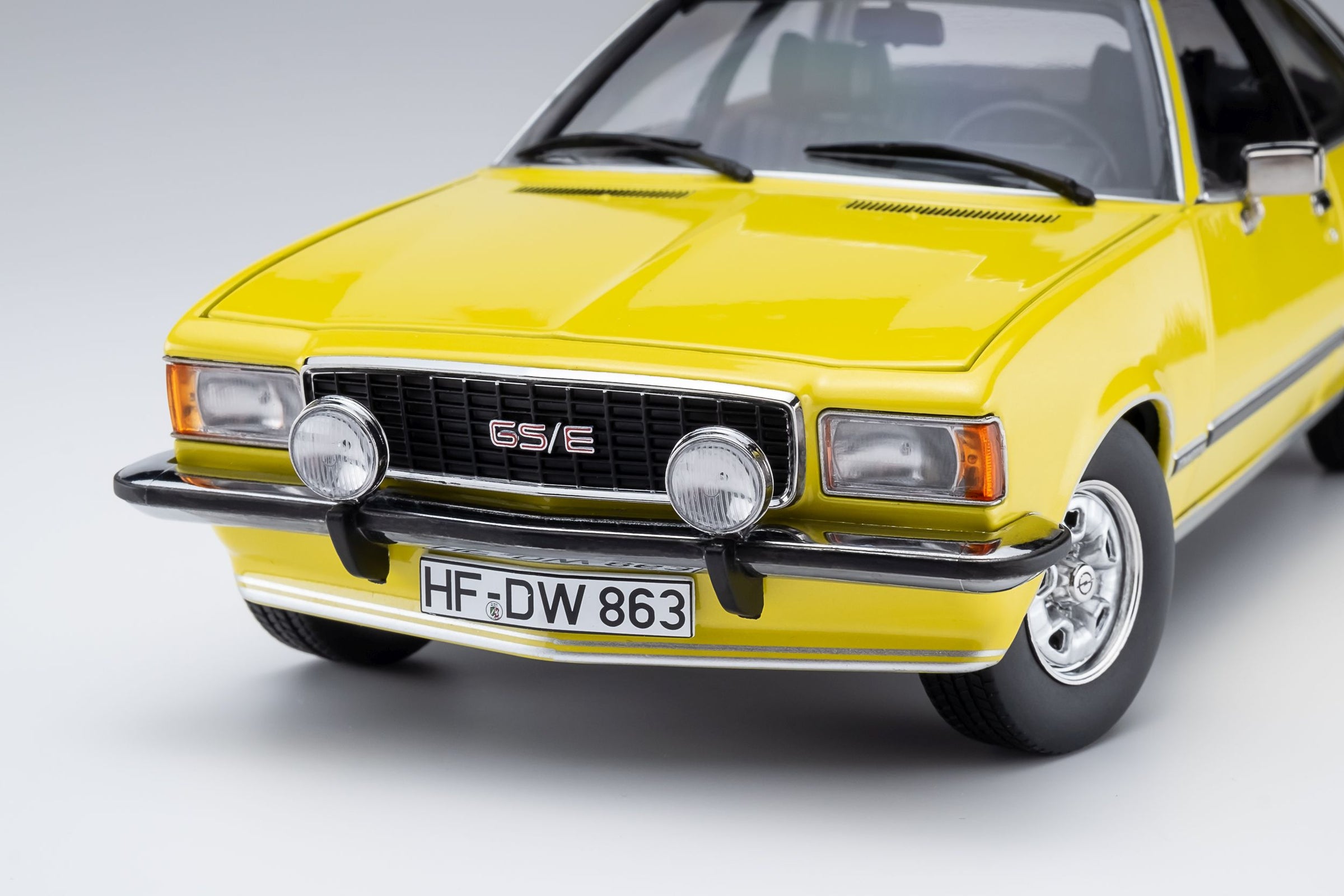Opel Commodore B GS/E Coupé - yellow 1:18 – Thomas Langejürgen