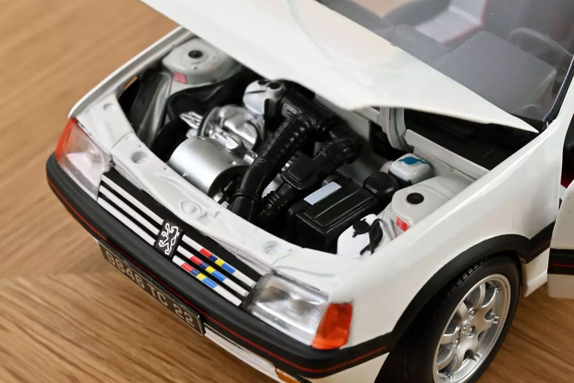 【超レア】　1/18 プジョー 205CTI Peugeot 205 GTi 1.9 1989 - Meije white 1:18 – Thomas Langejürgen