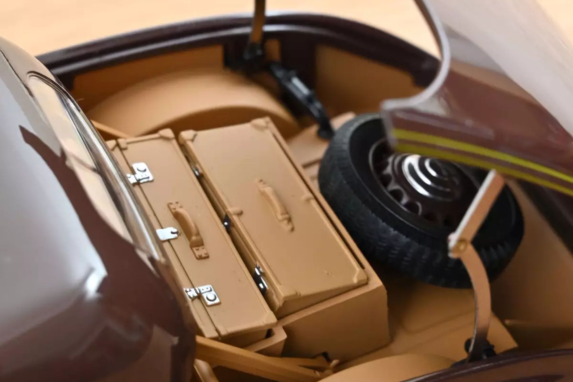 Peugeot 402 Eclipse 1937 - Chocolate 1:18 – Thomas Langejürgen