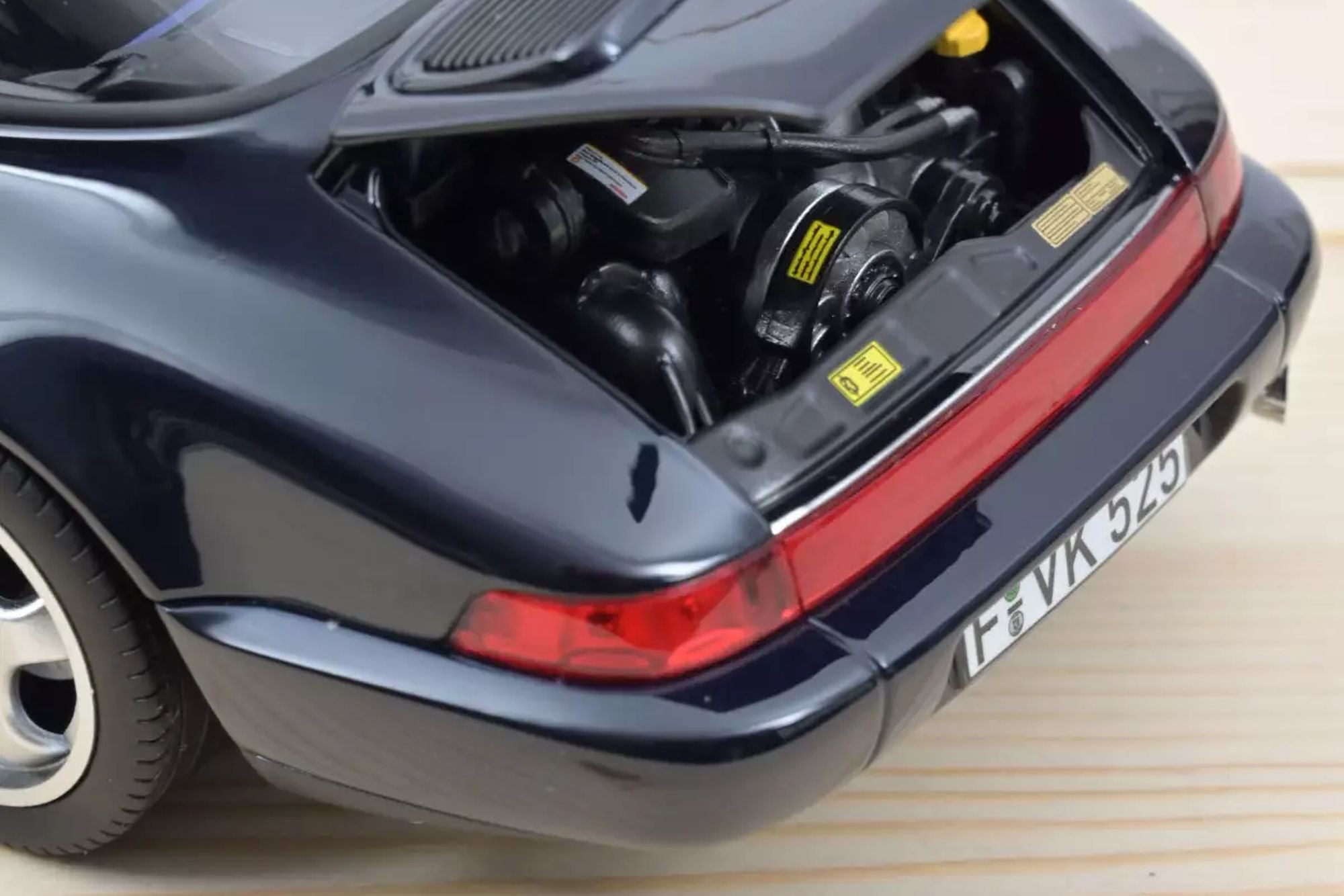 Porsche 911 (964) Carrera 4 Targa 1991 - Blue metallic 1:18