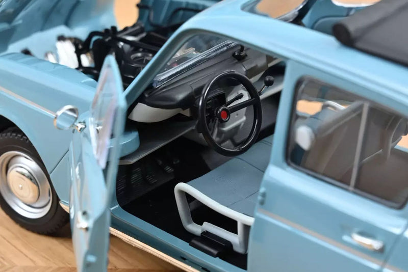 Renault 4 L 1966 - French Blue 1:18