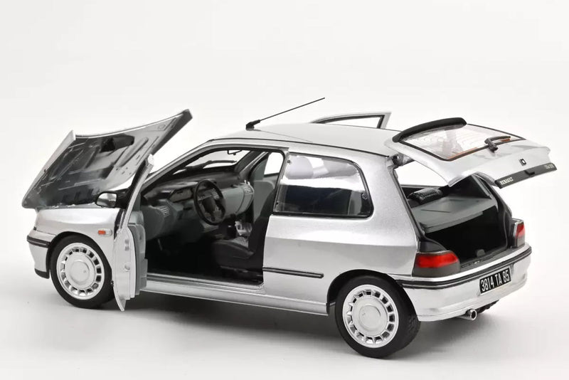 Renault Clio 16s 1992 - Iceberg Grey 1:18