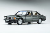 BMW 745i E23 (1984) - achat green met.  1:18