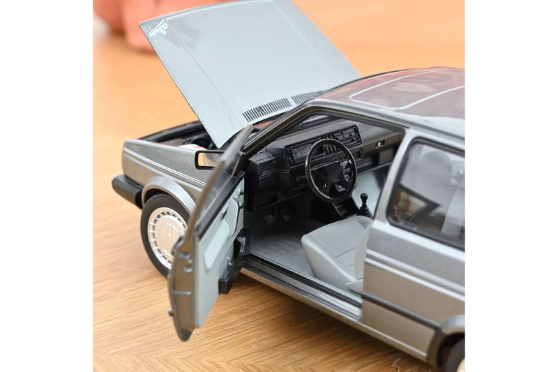 VW Golf II "Champion" (1990) - grey metallic 1:18